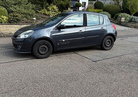 Renault Clio III 1.6L 16V 111PS AUTOMATIK