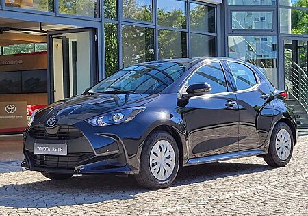 Toyota Yaris Hybrid 1.5 l CVT Business