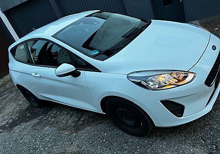 Ford Fiesta 1,1 52kW Cool & Connect Cool & Connect