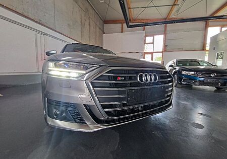 Audi S8 4.0 TFSI quattro Bussines Edition