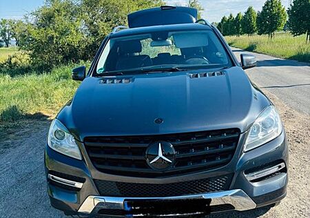 Mercedes-Benz ML 350 4MATIC -