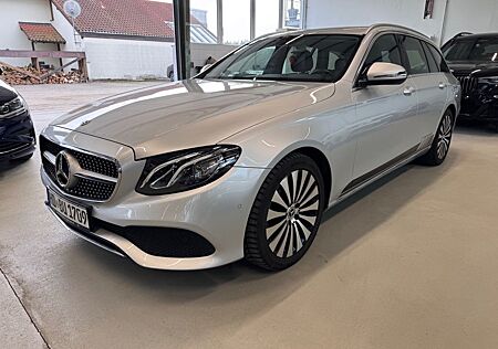 Mercedes-Benz E 220 E 220d Automatik Navi Ambiente