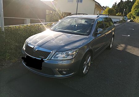 Skoda Octavia 2.0 TDI DSG Combi RS