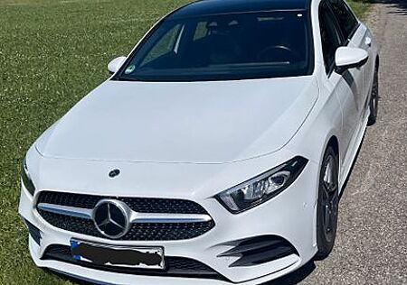 Mercedes-Benz A 200 Kompakt AMG Line Business Paket