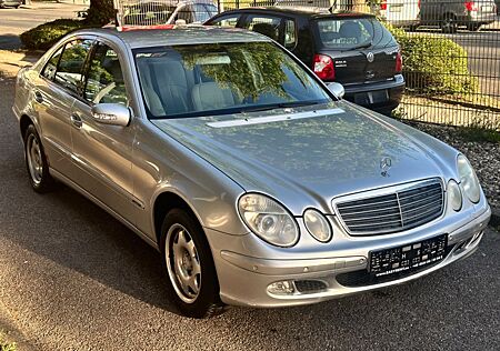 Mercedes-Benz E 220 E -Klasse Lim.220 CDI AUTOMATIK*NAVI*AHK*