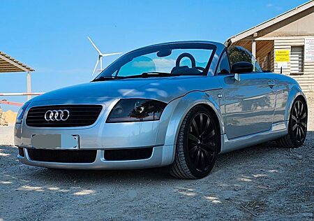 Audi TT Roadster 1.8T -