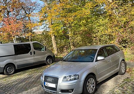 Audi A3 2.0 FSI tiptronic Attraction Sportback At...