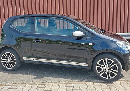 VW Up Volkswagen ! 1.0l club ! Navi Sitzheizung Alu