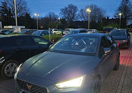 Cupra Leon 1.4 e-HYBRID 180kW VZ DSG VZ