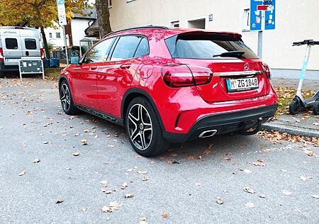 Mercedes-Benz GLA 220 d 4MATIC DCT - AMG