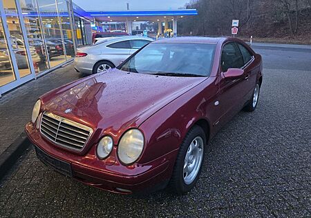 Mercedes-Benz CLK 200