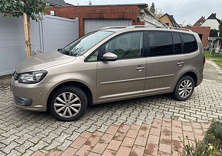 VW Touran Volkswagen 2.0 TDI DSG Highline BlueMotion Tech ...