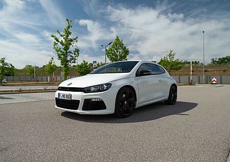 VW Scirocco Volkswagen R 2.0 TSI DSG Dynaudio