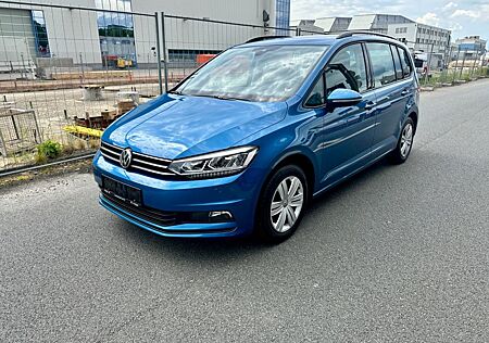 VW Touran Volkswagen Comfortline BMT*DSG, Navi, LED*