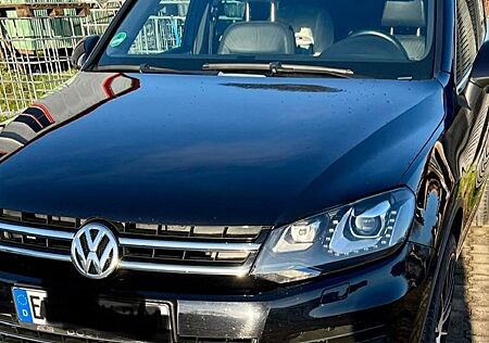 VW Touareg Volkswagen 3.0 V6 TDI Tiptr Edit X BMT Terrain ...