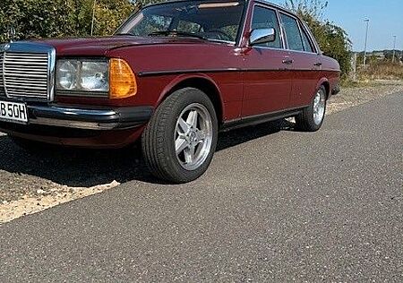 Mercedes-Benz 300