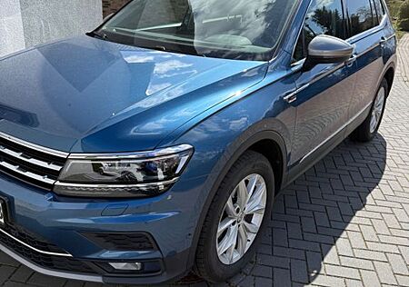 VW Tiguan Allspace Volkswagen 2.0 TDI BMT DSG 4MOTION High...