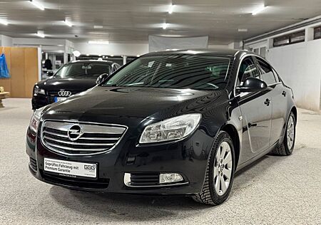 Opel Insignia A Lim. Design Edition 2.0CDTI 1 Hand