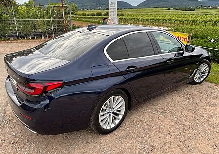 BMW 530e Luxury TÜV neu HiFi Schiebedach Nappa HUD