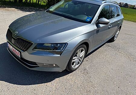 Skoda Superb Combi Style 4x4
