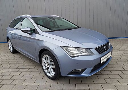 Seat Leon Style*Navi*Panoramadach*LMF 17*Alcantara*