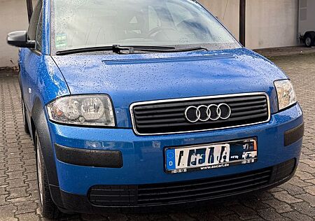 Audi A2 1.6 FSI TÜV Neu