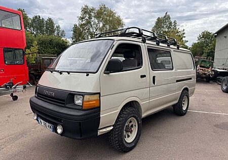 Toyota Hiace 4x4