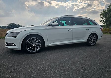 Skoda Superb 2.0 TDI SCR 140kW DSG Style Combi Style