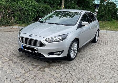 Ford Focus 1,0 EcoBoost 92kW Titanium Titanium