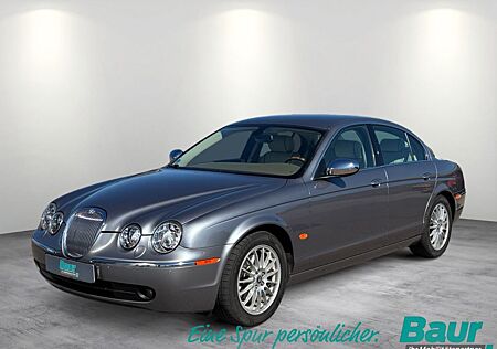 Jaguar S-Type 4.2 V8 Executive PDC Navi Bluetooth CD-W