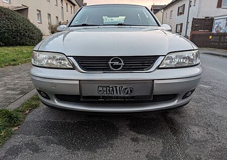 Opel Vectra 1.8 16V Edition 2000 Edition 2000