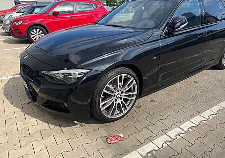 BMW 320d xDrive Touring M Sport Shadow Auto. M S...