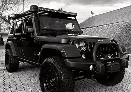 Jeep Wrangler Unlimited Rubicon 2.8 CRD Autom. Ru...