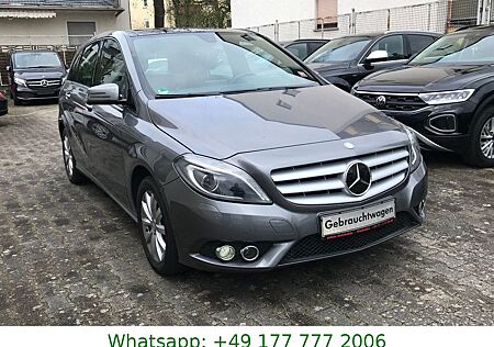 Mercedes-Benz B 180 NEUES MODELL LEDER NAVI./CAM. PANO.