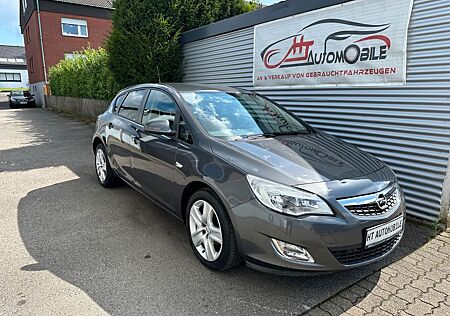 Opel Astra 1.6 Aut.SCHECKHEFT SHZ/TEMPOM/1.HAND