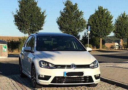 VW Golf Volkswagen VII 2.0 TDI DSG BMT Highline XENON R-Line