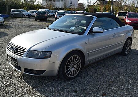 Audi A4 Cabriolet 2.4*AUTOMATIK*LEDER*TÜV:12/2022*