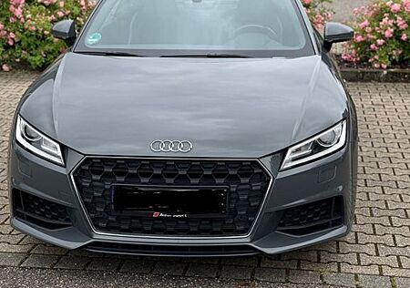 Audi TT 40 TFSI S tronic Coupe -