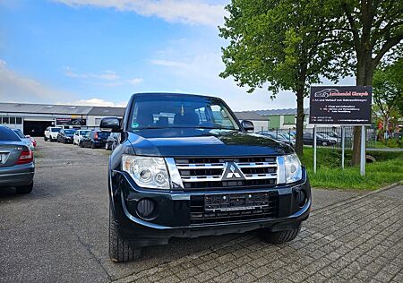 Mitsubishi Pajero 3.2 DI-D Invite 7-Sitze