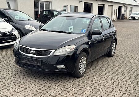 Kia Cee'd / Ceed