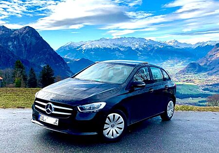 Mercedes-Benz B 250 22.520 netto Garantie Service Panorama Business
