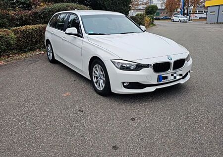 BMW 320i Touring, Scheckheft, 1.Hand+Winterräder