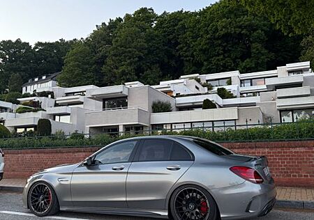 Mercedes-Benz C 63 AMG Mercedes-AMG C 63 S Mercedes-AMG S