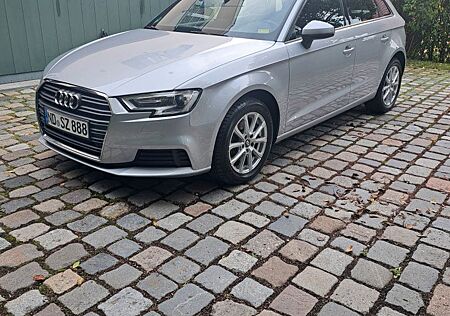 Audi A3 1.6 TDI Sportback -