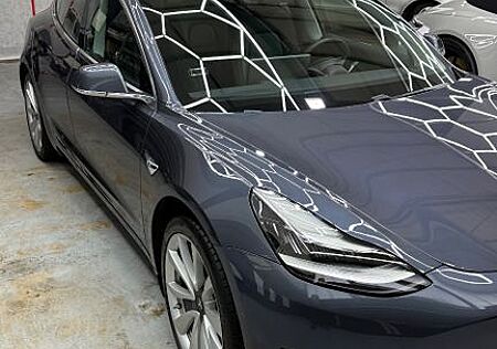 Tesla Model 3 AWD Longe Range - AHK