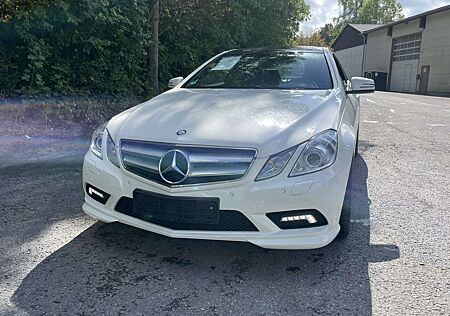 Mercedes-Benz E 350 Coupé CDI BlueEFFICIENCY ELEGANC...
