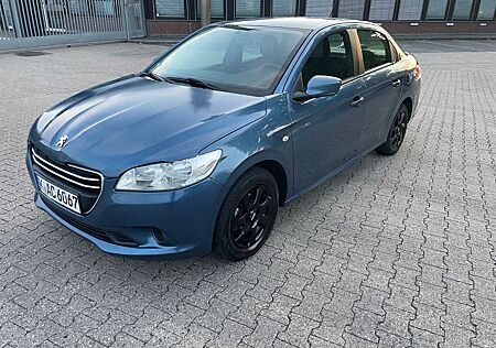 Peugeot 301 / Klimaanlage/AHK/Tüv Neu/Navi/Einparkhilfe