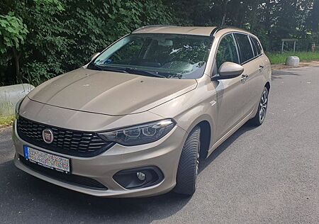 Fiat Tipo 1.4 T-Jet LOUNGE LOUNGE