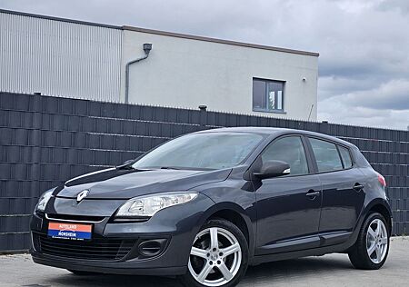 Renault Megane III 1.6 Je t'aime