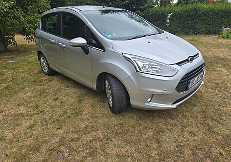 Ford B-Max 1,0 EcoBoost 74kW S/S Titanium Titanium